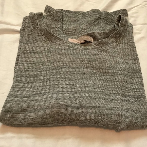 Forever 21 grey short sleeve sweater top - Picture 2 of 4